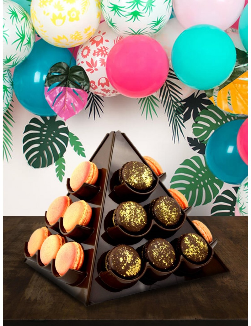 pièce montée  de macarons