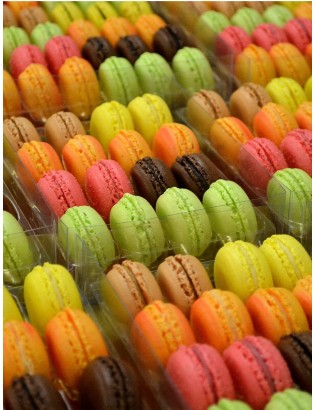 320 macarons personnalisés