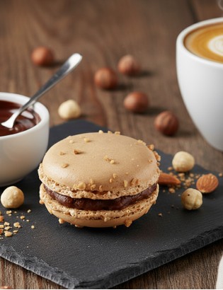 macaron praliné nouvelle recette - pour le café - noisettes  et amandes torréfiées
